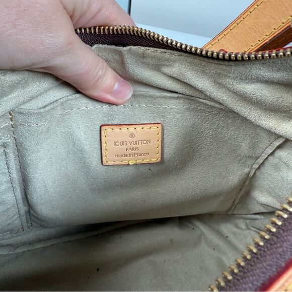 Louis Vuitton Monogram Étoile City Shoulder Bag – 2008 Collection - Picture 9 of 16